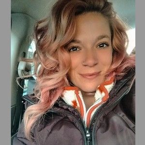 Meet your Posher, Jenn